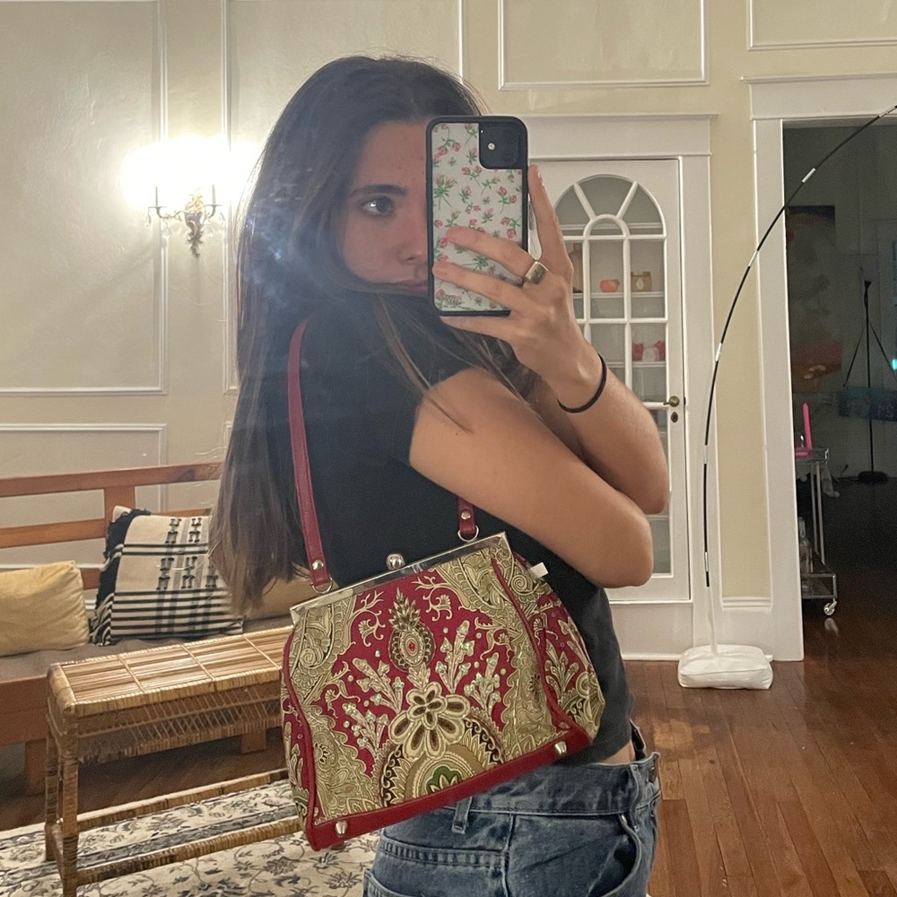 Vintage shoulder bag